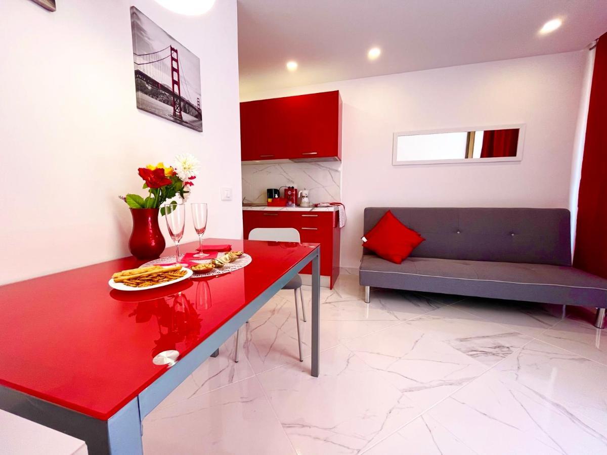 Miss Flora Olympia Apartment Playa de las Americas  Luaran gambar